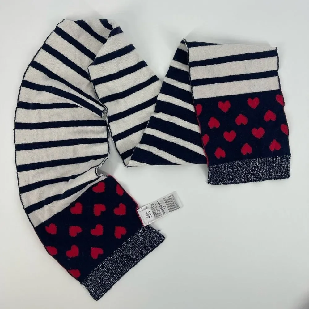 🌱 Gap Kids hat and scarf